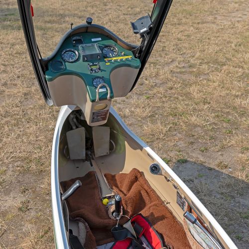 D-4522Cockpits